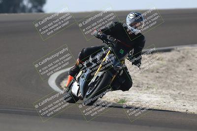 media/Nov-01-2025-TrackDaz (Sat) [[2b4d5192bc]]/C Group/1240pm (Turn 2 Outside)/